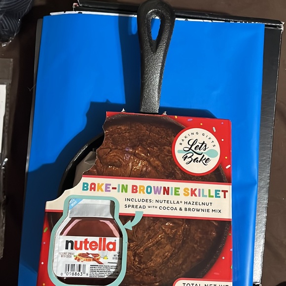 Cast iron Mini skillet $10!🤩 NEW personal desserts,eggs etc 💫ADD ON $5 BNWT - Picture 2 of 7